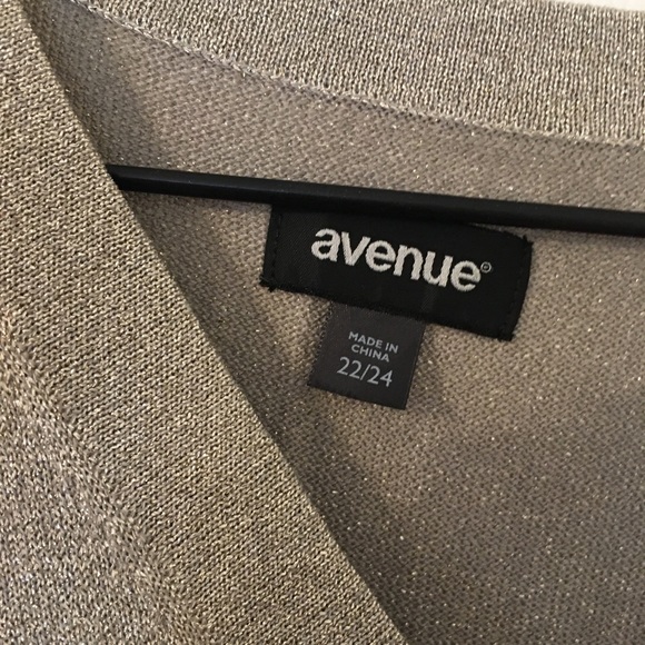 Woman’s Avenue glitter sweater top, - Picture 3 of 4